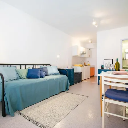 Maja Apartment *